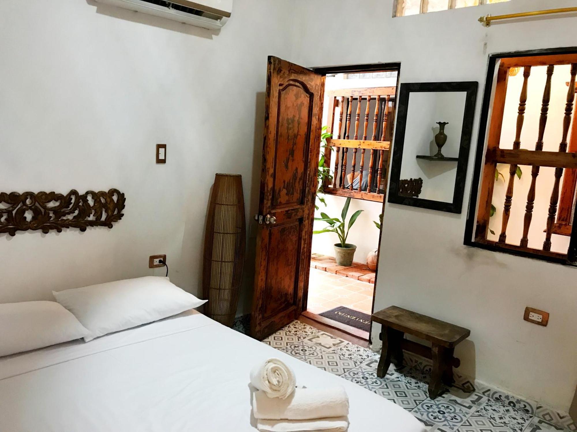 Pachamama Hostel Cartagena Екстер'єр фото